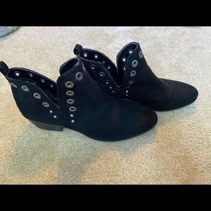 Circus by Sam Edelman ankle booties
